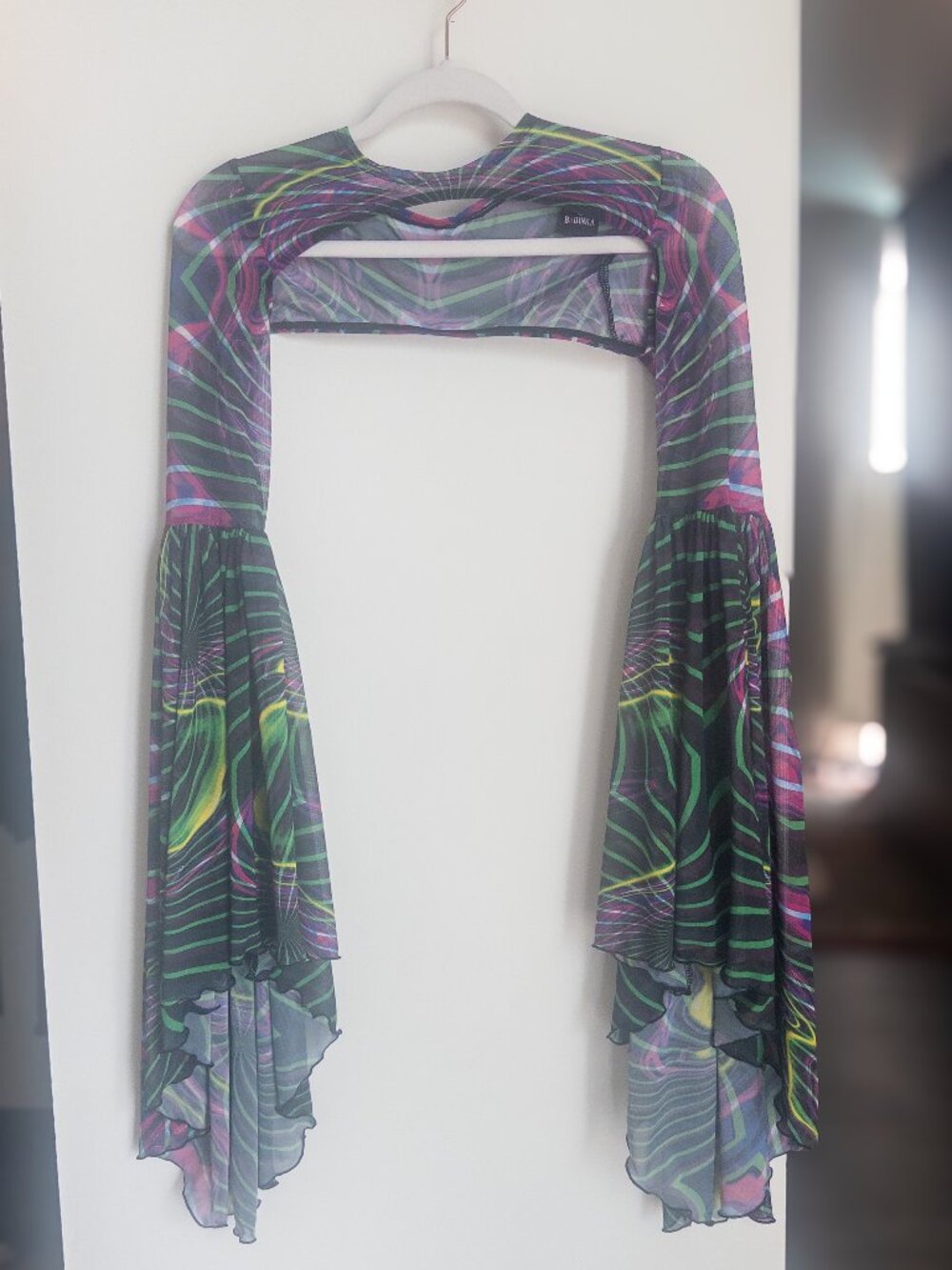 NWOT BADINKA PSYCHEDELIC PRINT LONG-SLEEVE RAVE CROP TOP, SMALL